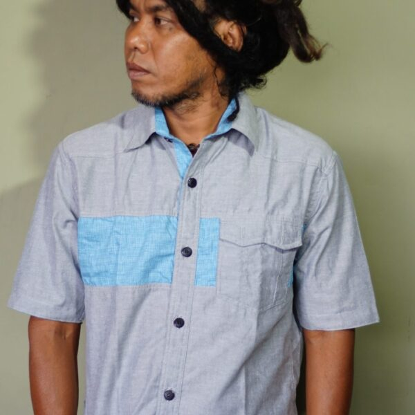 Yanto in his Safari Shirt by Baki Clothing Company Marapu Reggae is supported by Baki Clothing Company